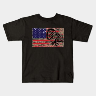 CAMO AMERICAN FLAG USA TURKEY HUNTER Kids T-Shirt